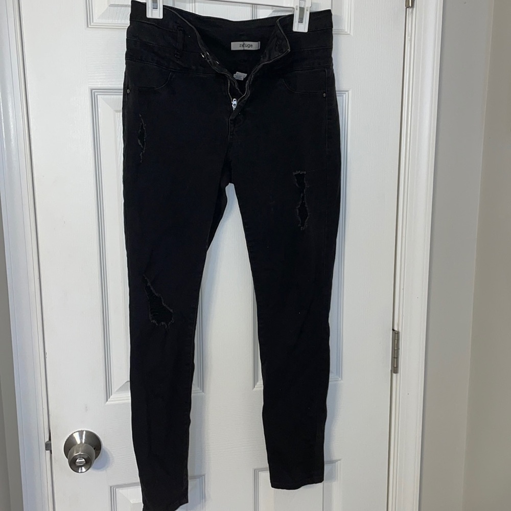 🕶High-waisted black skinnies